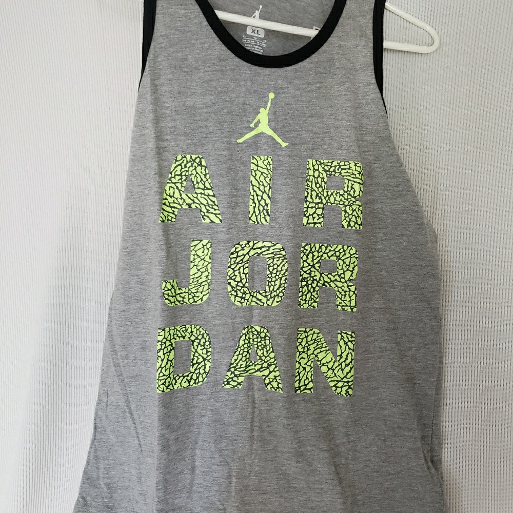 Boys xl Jordan tanktop